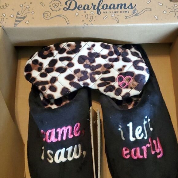 New Dearfoams Slippers with mask - Picture 1 of 5